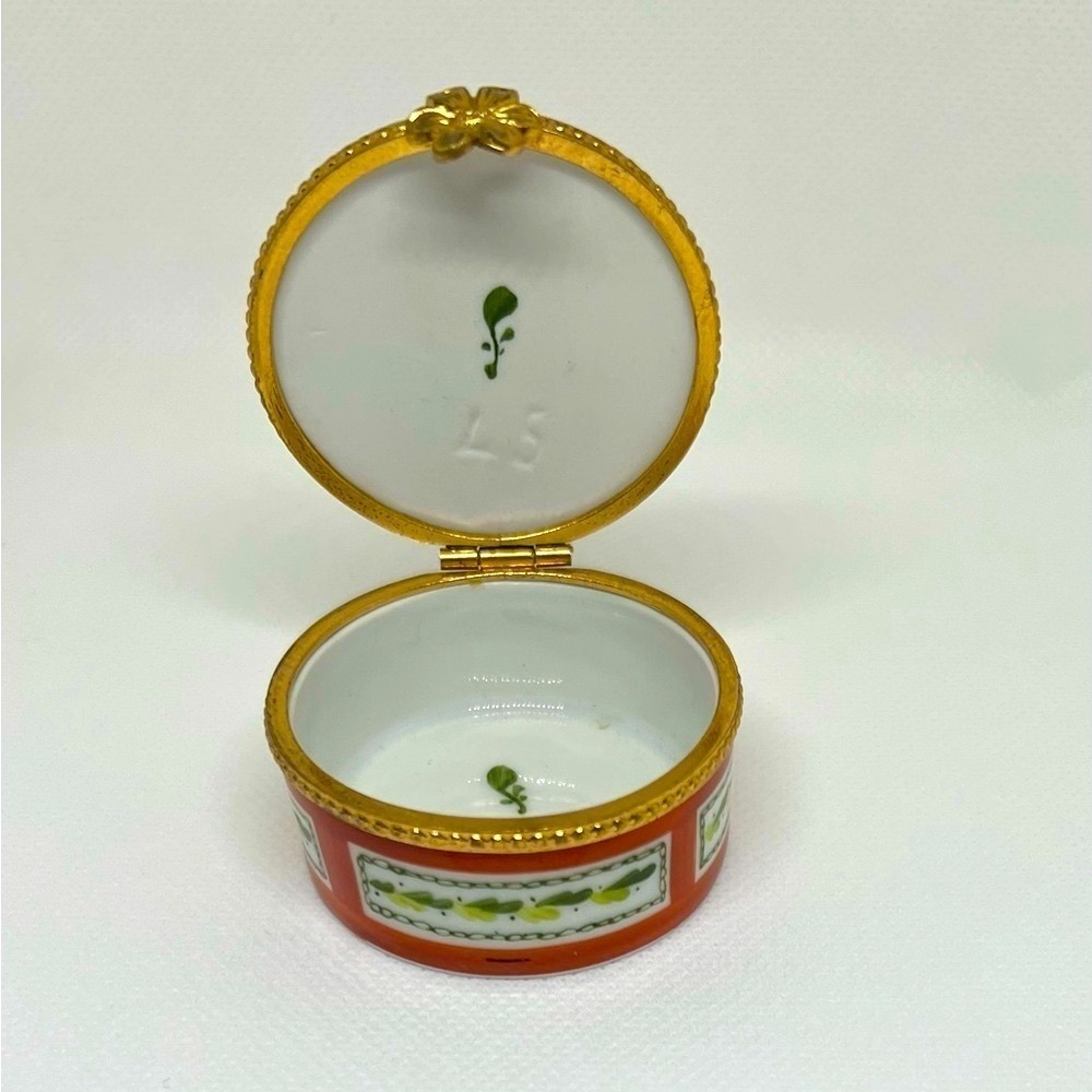 Classic Limoges Box - Picture 10 of 12